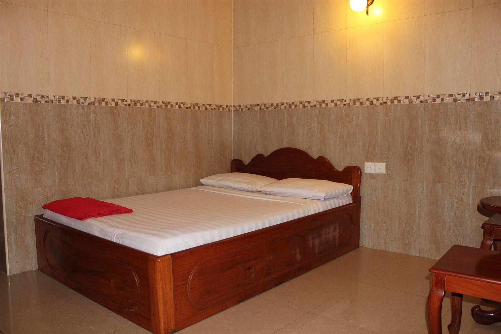 Lucky 1 Guesthouse Phnom Penh Exterior photo